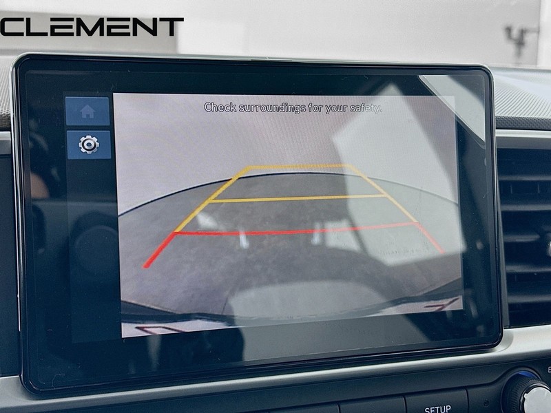 Hyundai Venue Vehicle Full-screen Gallery Image 20