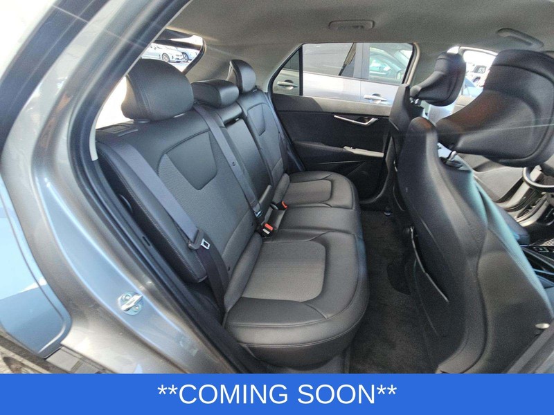 Kia Niro EV Vehicle Full-screen Gallery Image 3