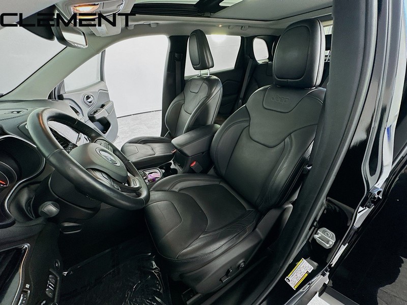 Jeep Cherokee Vehicle Image 30