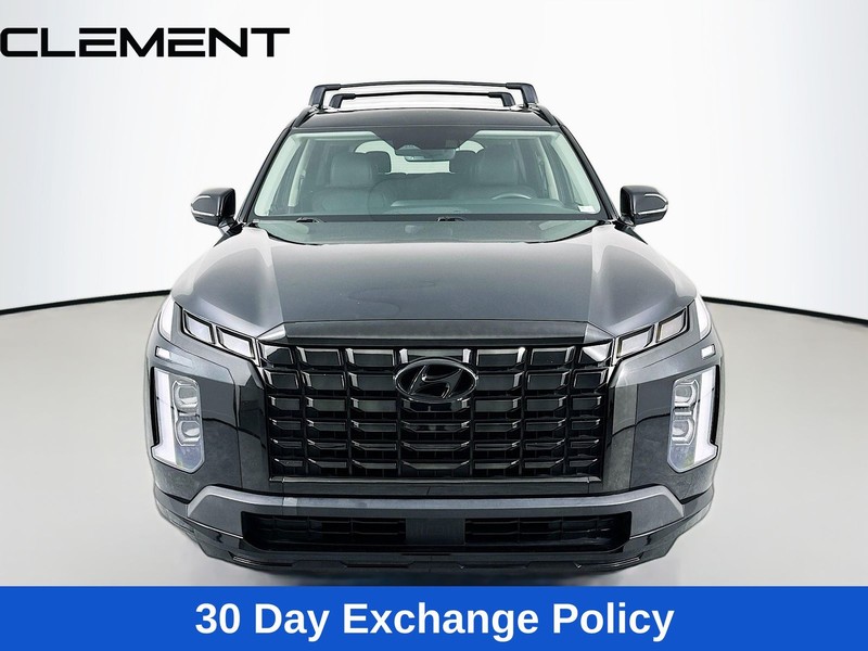 Hyundai Palisade Vehicle Full-screen Gallery Image 3