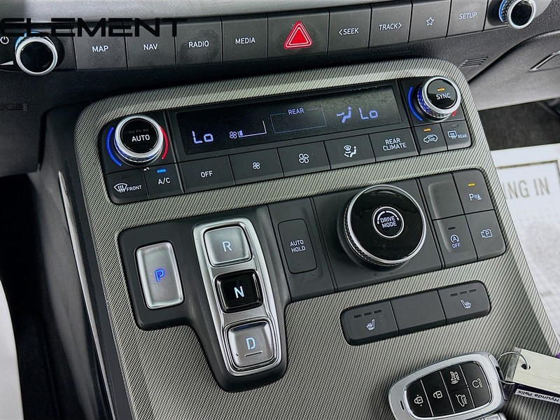 Hyundai Palisade Vehicle Full-screen Gallery Image 22