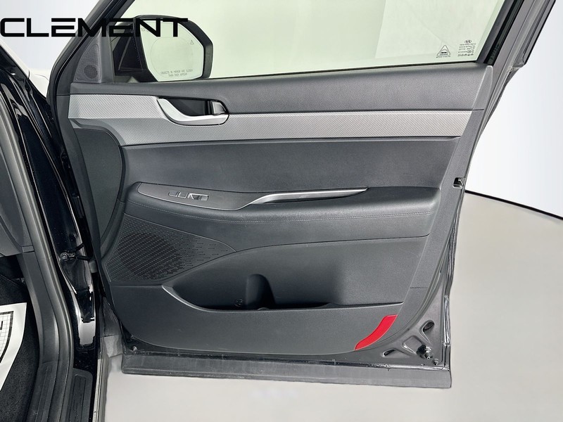 Hyundai Palisade Vehicle Full-screen Gallery Image 38