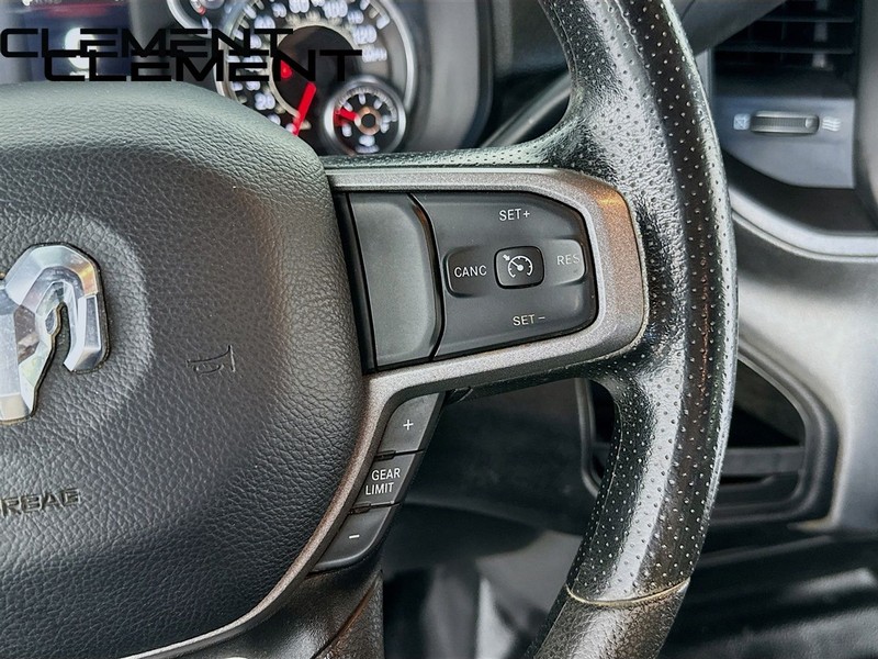 Ram 2500 Vehicle Full-screen Gallery Image 22