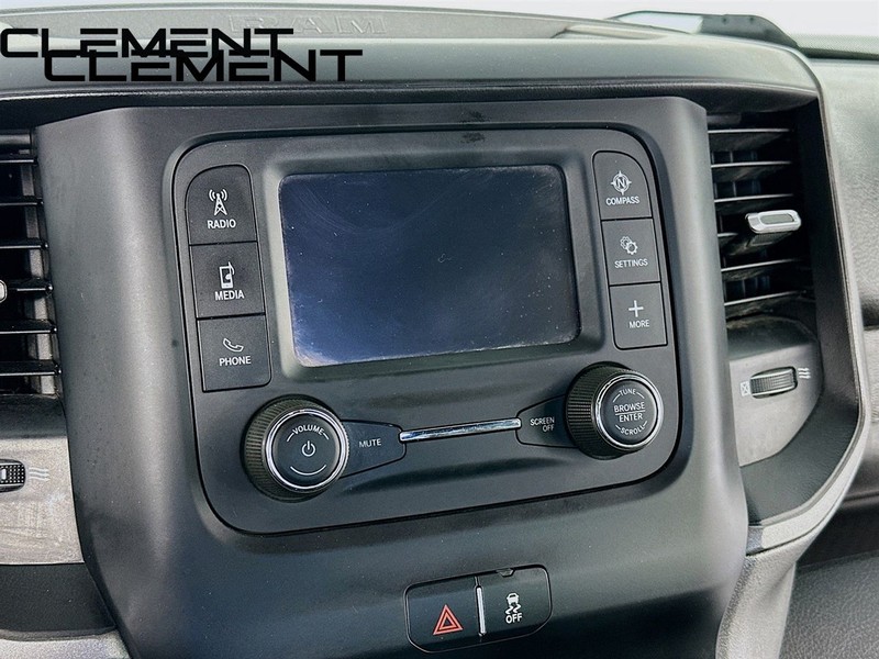 Ram 2500 Vehicle Full-screen Gallery Image 24