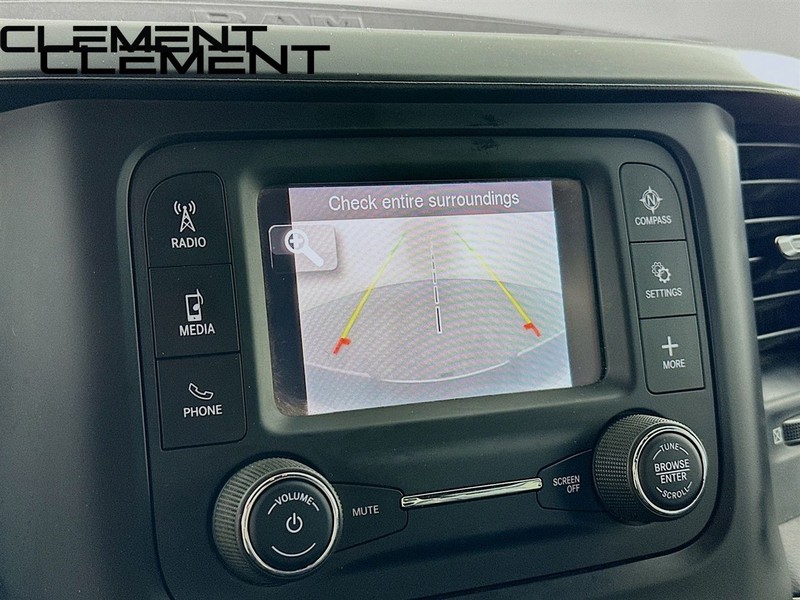 Ram 2500 Vehicle Full-screen Gallery Image 25