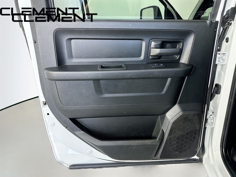 Ram 2500 Vehicle Full-screen Gallery Image 36