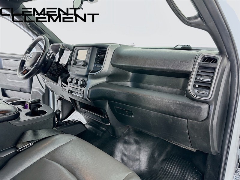 Ram 2500 Vehicle Full-screen Gallery Image 39