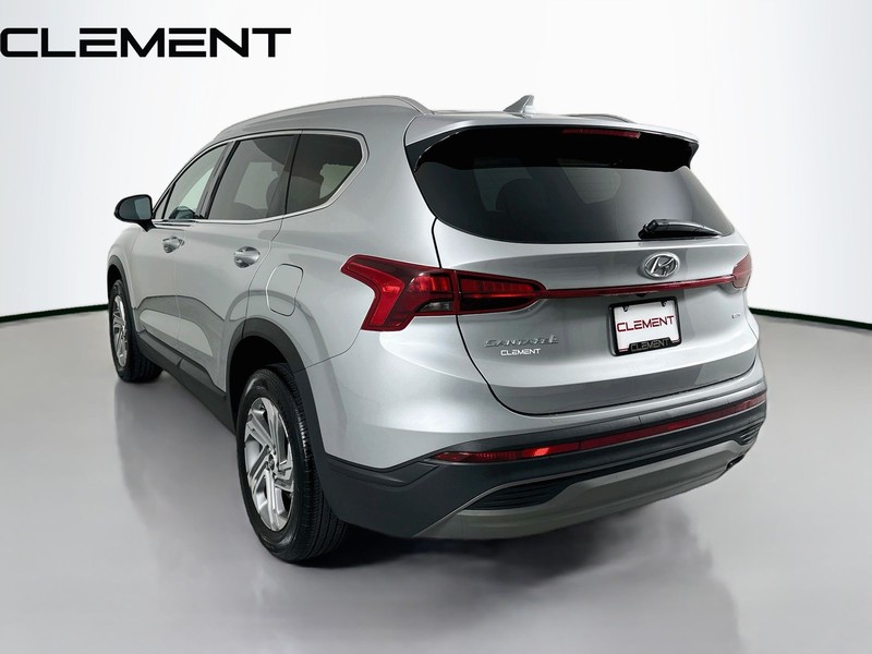 Hyundai Santa Fe Vehicle Image 10