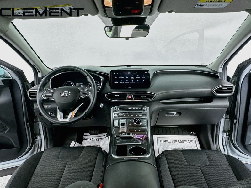 Hyundai Santa Fe Vehicle Image 12