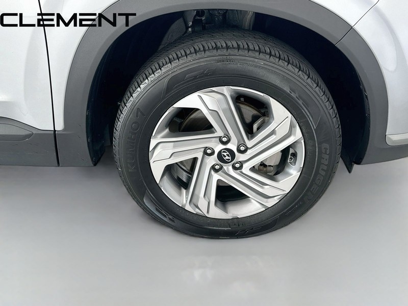Hyundai Santa Fe Vehicle Image 36