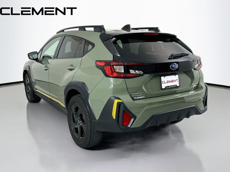 Subaru Crosstrek Vehicle Full-screen Gallery Image 10