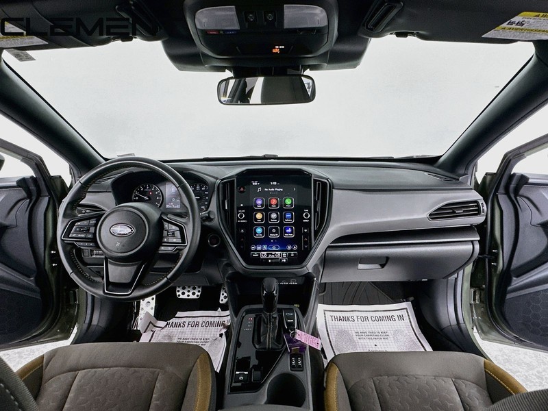 Subaru Crosstrek Vehicle Full-screen Gallery Image 12