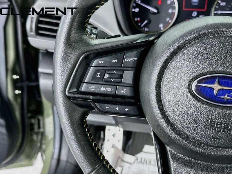 Subaru Crosstrek Vehicle Full-screen Gallery Image 15