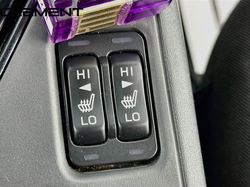 Subaru Crosstrek Vehicle Full-screen Gallery Image 23