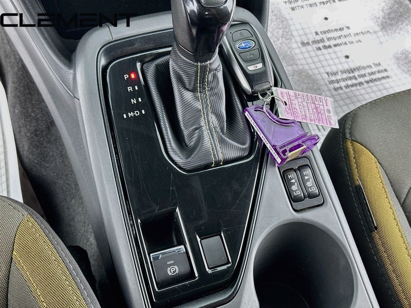 Subaru Crosstrek Vehicle Full-screen Gallery Image 24
