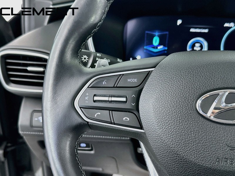 Hyundai Santa Fe Vehicle Image 15