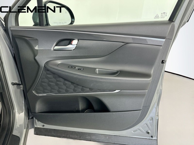 Hyundai Santa Fe Vehicle Image 37
