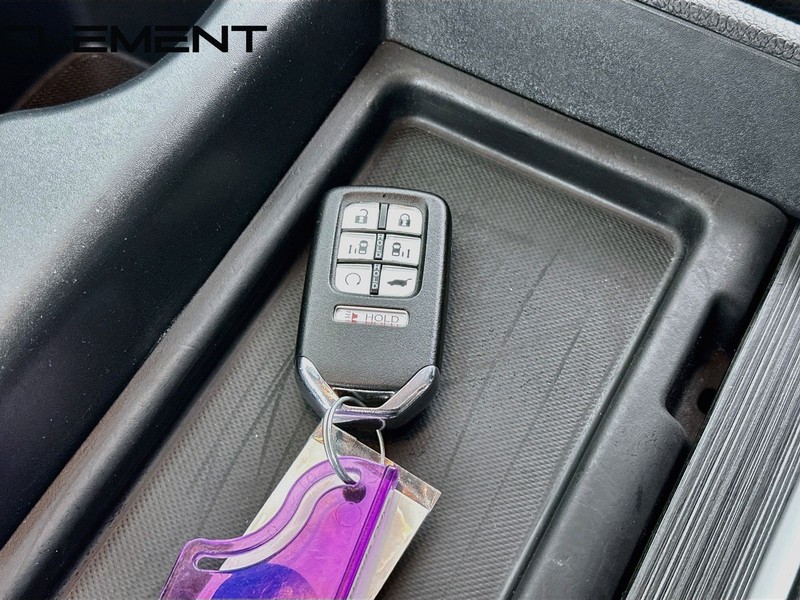 Honda Odyssey Vehicle Full-screen Gallery Image 24