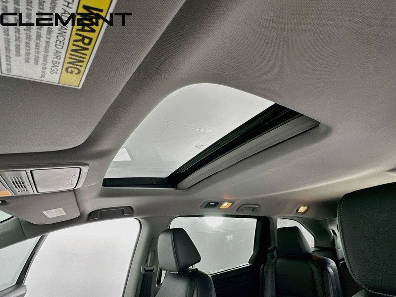 Honda Odyssey Vehicle Full-screen Gallery Image 25