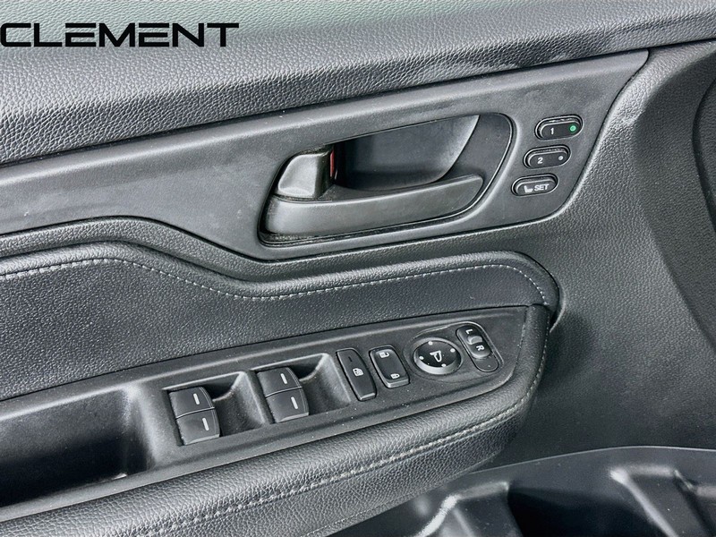Honda Odyssey Vehicle Full-screen Gallery Image 27