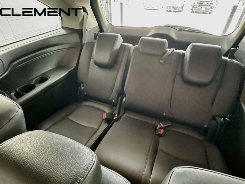Honda Odyssey Vehicle Full-screen Gallery Image 33