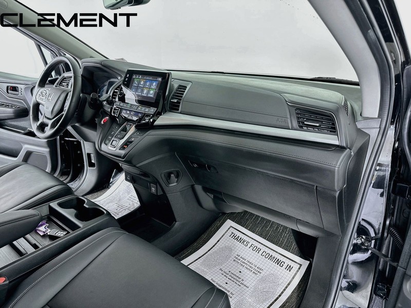 Honda Odyssey Vehicle Full-screen Gallery Image 36