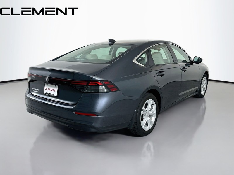 Honda Accord Sedan Vehicle Image 07