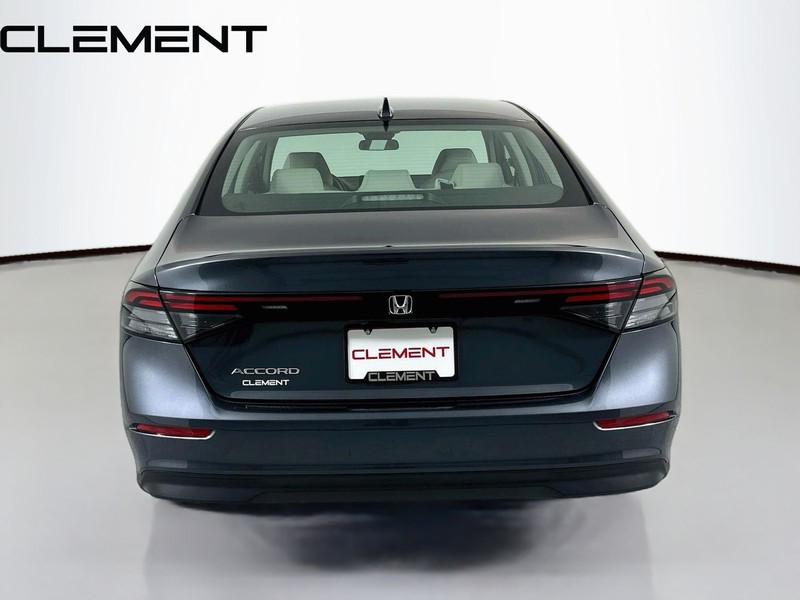 Honda Accord Sedan Vehicle Image 08