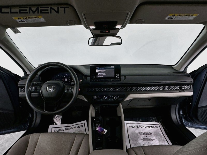 Honda Accord Sedan Vehicle Image 12