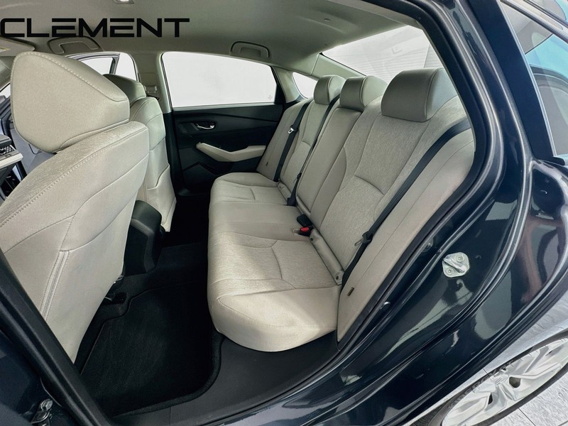 Honda Accord Sedan Vehicle Image 29