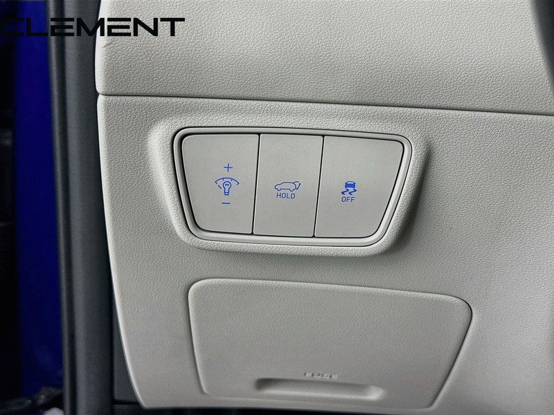 Hyundai Tucson Vehicle Full-screen Gallery Image 13