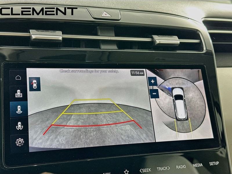 Hyundai Tucson Vehicle Full-screen Gallery Image 20