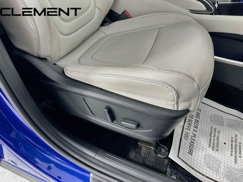 Hyundai Tucson Vehicle Full-screen Gallery Image 35