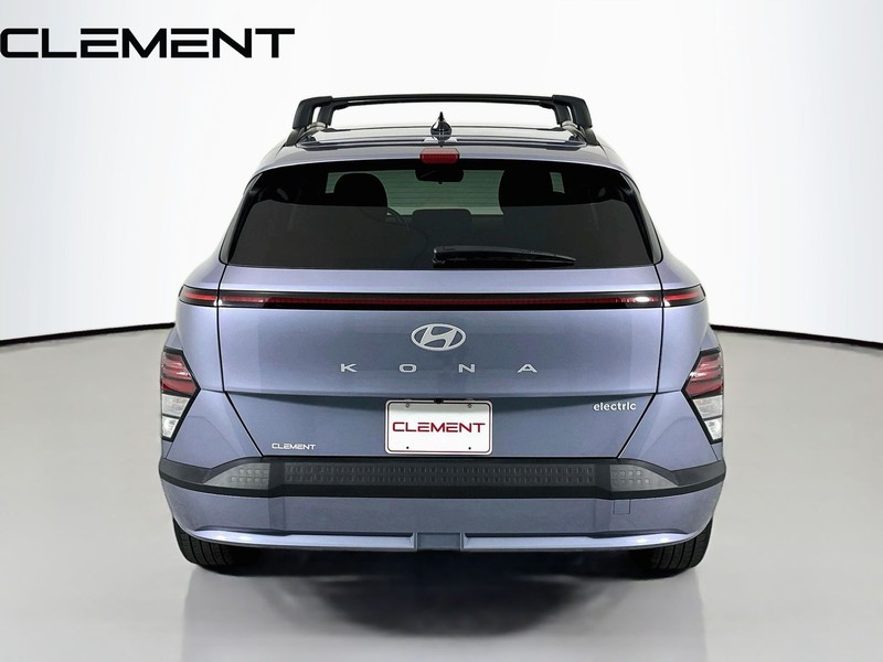 Hyundai Kona Electric Vehicle Full-screen Gallery Image 8