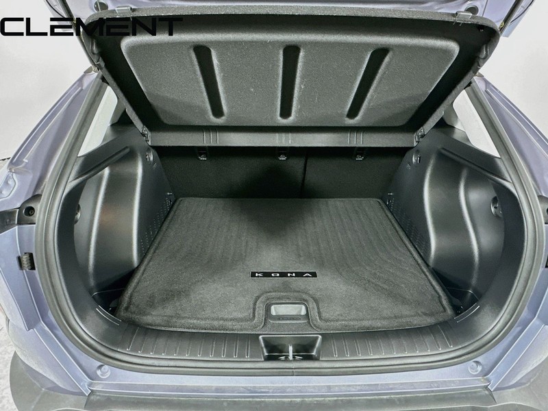 Hyundai Kona Electric Vehicle Full-screen Gallery Image 11