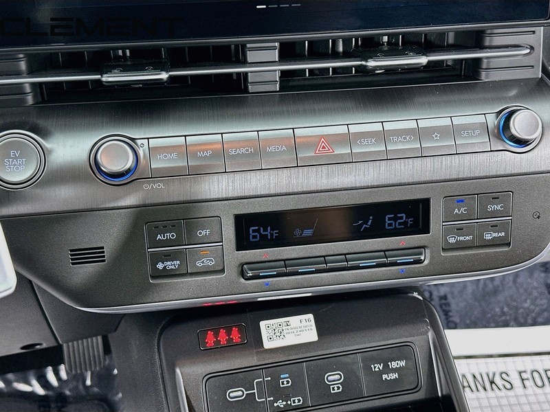 Hyundai Kona Electric Vehicle Full-screen Gallery Image 22