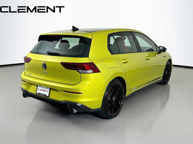 Volkswagen Golf GTI Vehicle Image 07