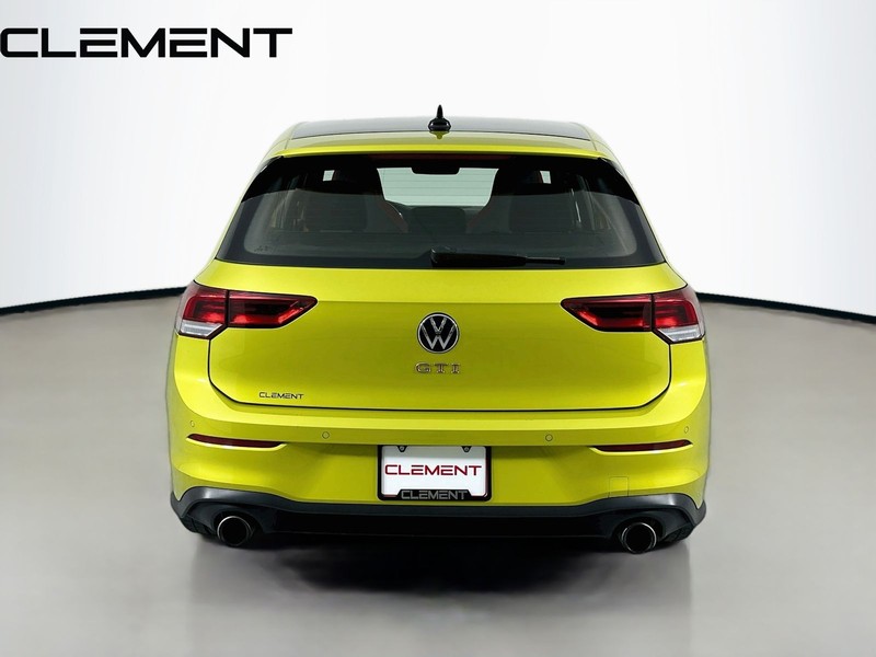 Volkswagen Golf GTI Vehicle Image 08