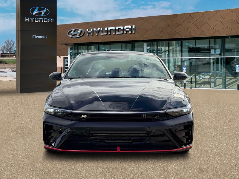 Hyundai Elantra N Vehicle Full-screen Gallery Image 12