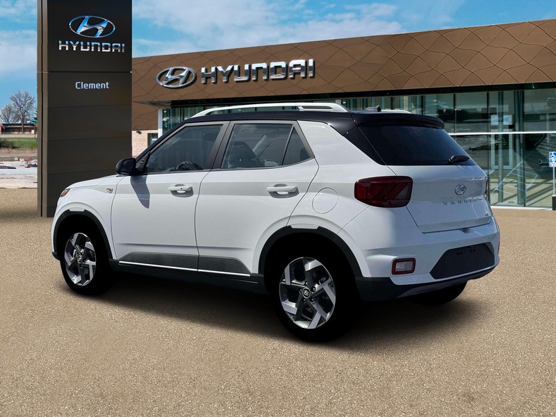 Hyundai Venue Vehicle Full-screen Gallery Image 4