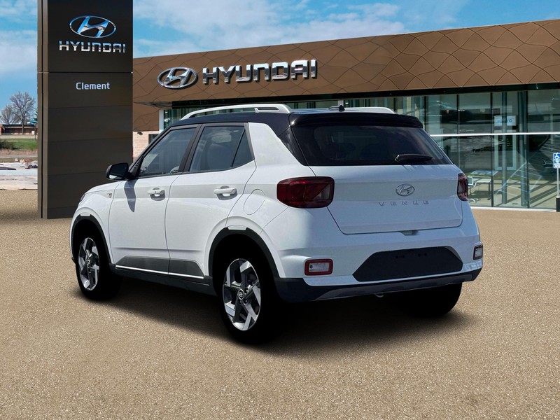 Hyundai Venue Vehicle Full-screen Gallery Image 5
