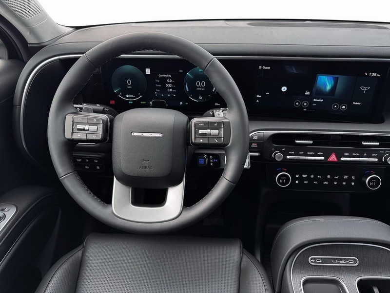 Hyundai Palisade Hybrid Vehicle Full-screen Gallery Image 12