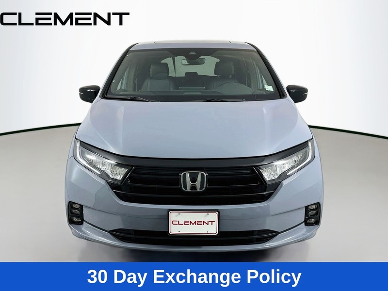 Honda Odyssey Vehicle Full-screen Gallery Image 3
