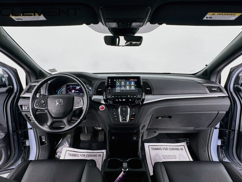 Honda Odyssey Vehicle Full-screen Gallery Image 12