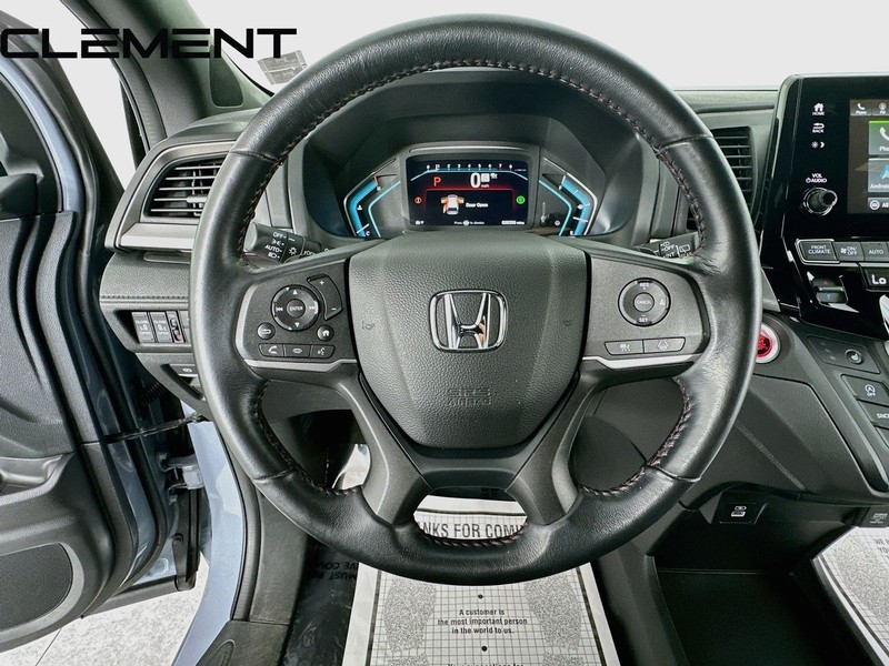 Honda Odyssey Vehicle Full-screen Gallery Image 14