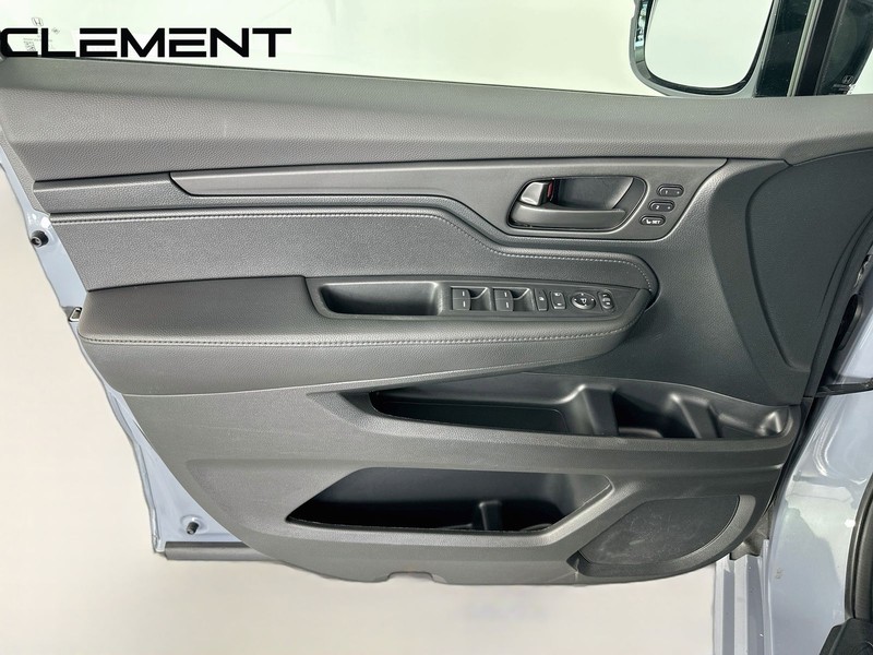Honda Odyssey Vehicle Full-screen Gallery Image 28