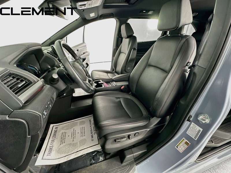 Honda Odyssey Vehicle Full-screen Gallery Image 30
