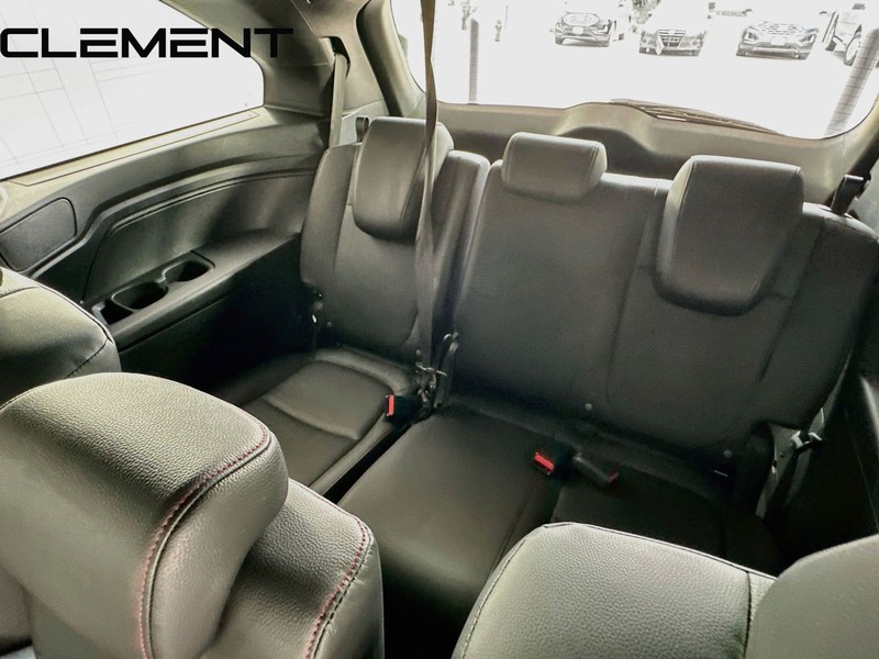 Honda Odyssey Vehicle Full-screen Gallery Image 33