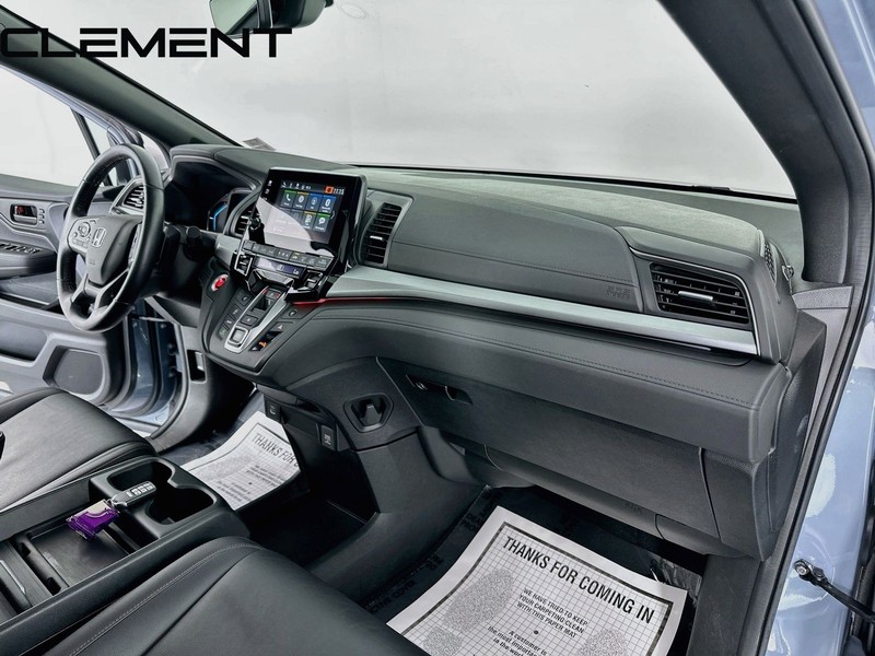 Honda Odyssey Vehicle Full-screen Gallery Image 36
