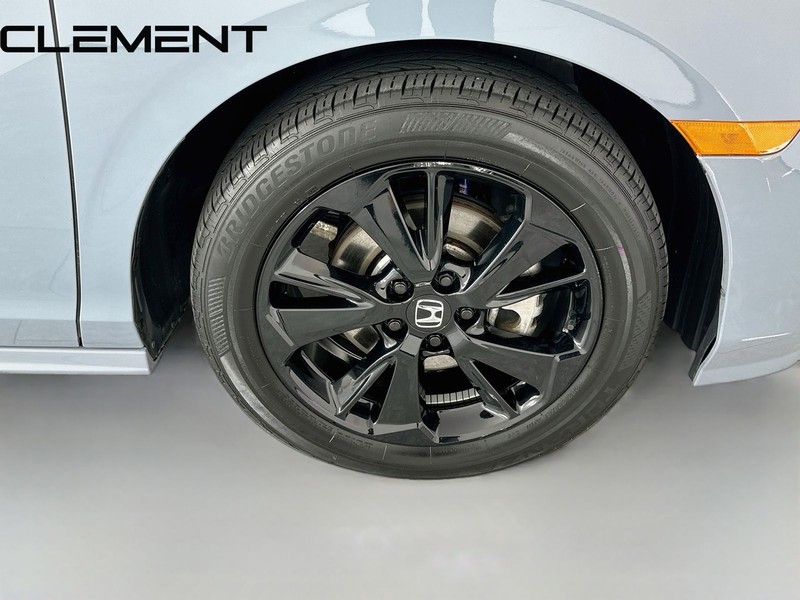 Honda Odyssey Vehicle Full-screen Gallery Image 38